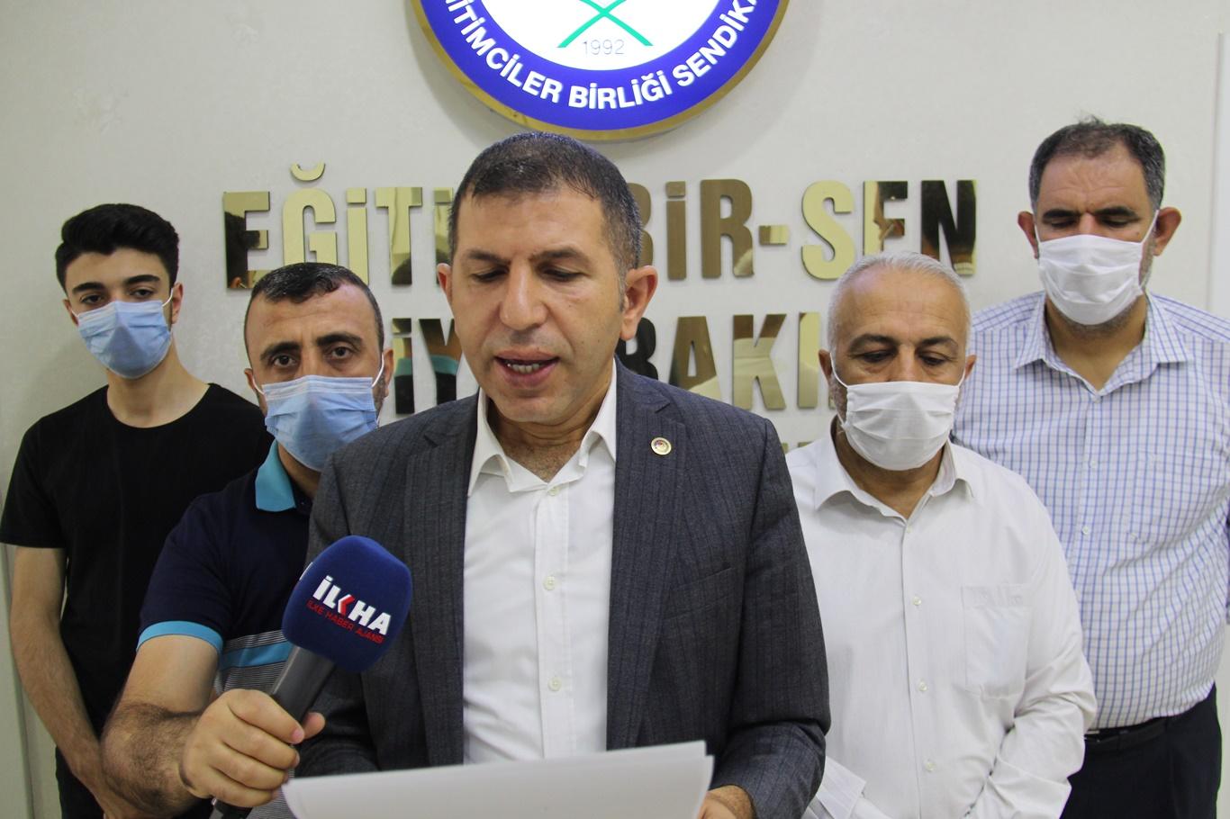 Eğitim Bir-Sen: “LGBT, uluslararası hukukun koruması altında özel olarak destekleniyor” Eğitim Bir-Sen: “LGBT, uluslararası hukukun koruması altında özel olarak destekleniyor”